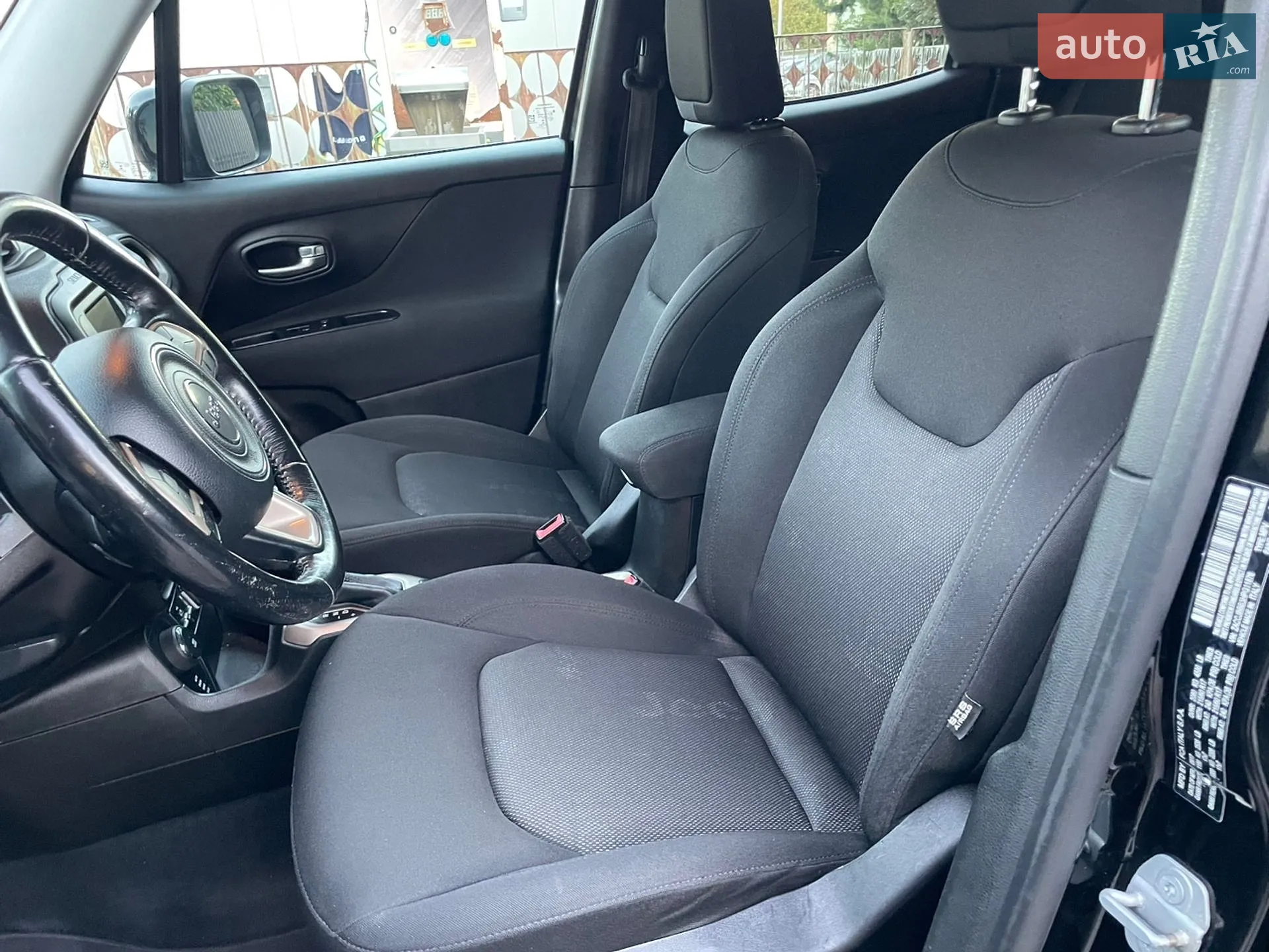 2017 Jeep Renegade - мініатюра 29