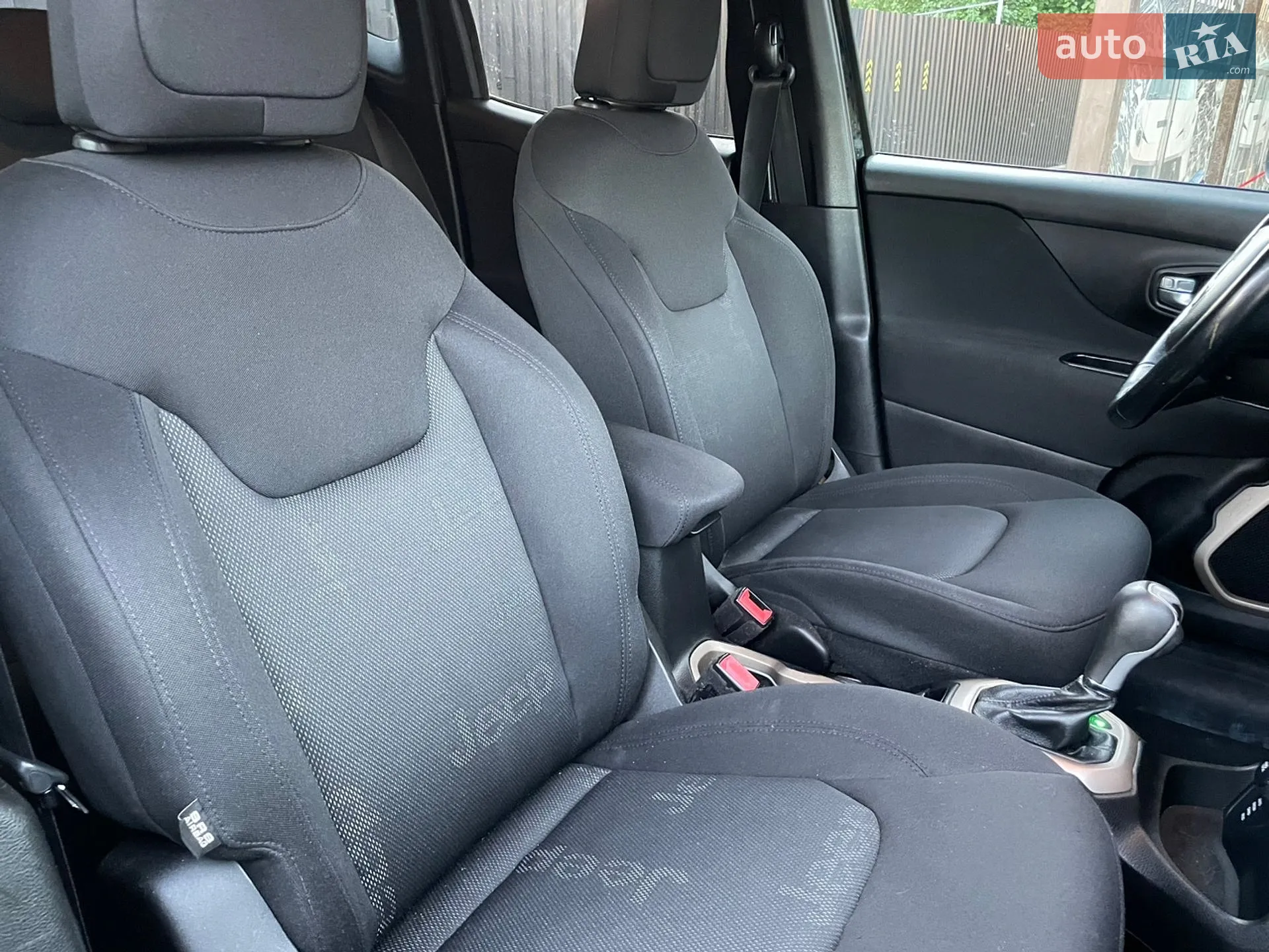 2017 Jeep Renegade - мініатюра 38
