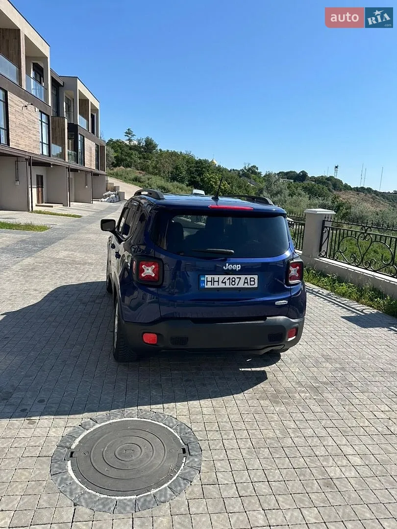 2016 Jeep Renegade - мініатюра 4