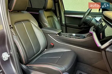 Jeep Wagoneer S 2024