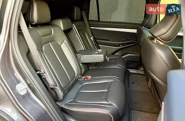 Jeep Wagoneer S 2024