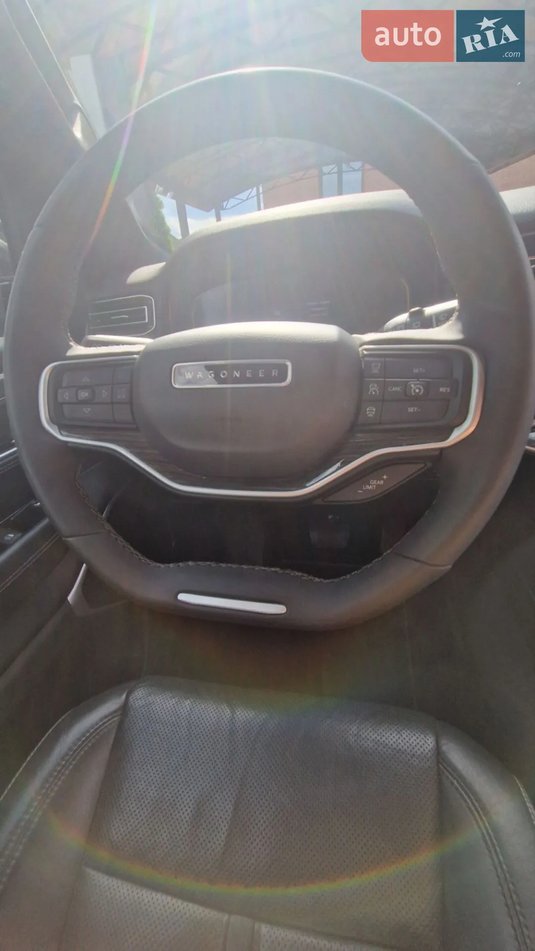 2021 Jeep Grand Wagoneer - мініатюра 10