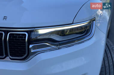Внедорожник / Кроссовер Jeep Wagoneer 2021 в 
