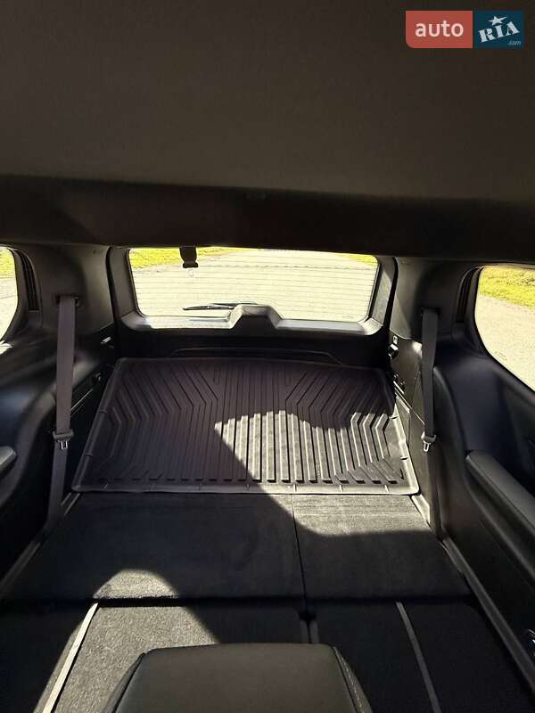 Внедорожник / Кроссовер Jeep Wagoneer 2022 в Львове фото 65 Внедорожник / Кроссовер Jeep Wagoneer 2022 в Львове