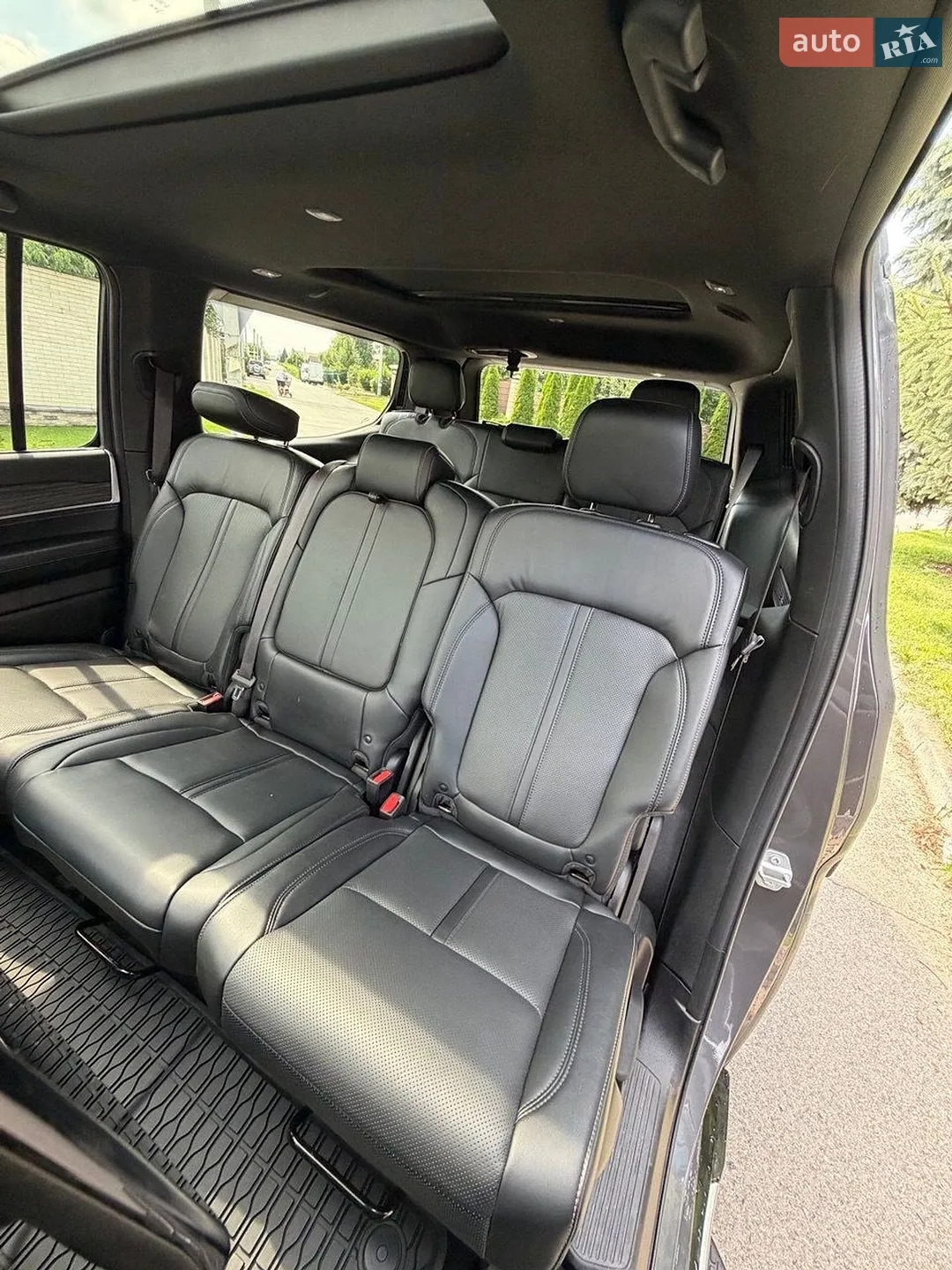 2021 Jeep Grand Wagoneer - мініатюра 14