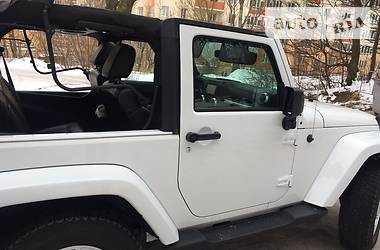  Jeep Wrangler 2015 в 