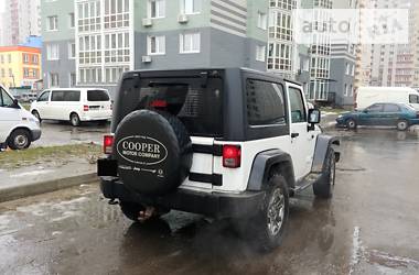 Внедорожник / Кроссовер Jeep Wrangler 2013 в Киеве