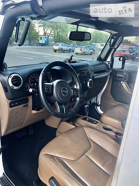 Позашляховик / Кросовер Jeep Wrangler 2012 в Одесі фото 25 Позашляховик / Кросовер Jeep Wrangler 2012 в Одесі