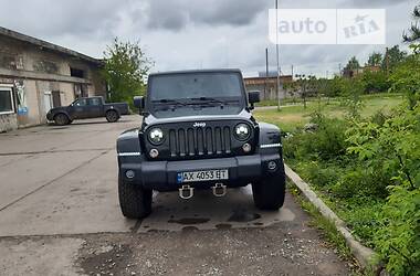 Внедорожник / Кроссовер Jeep Wrangler 2012 в Лозовой