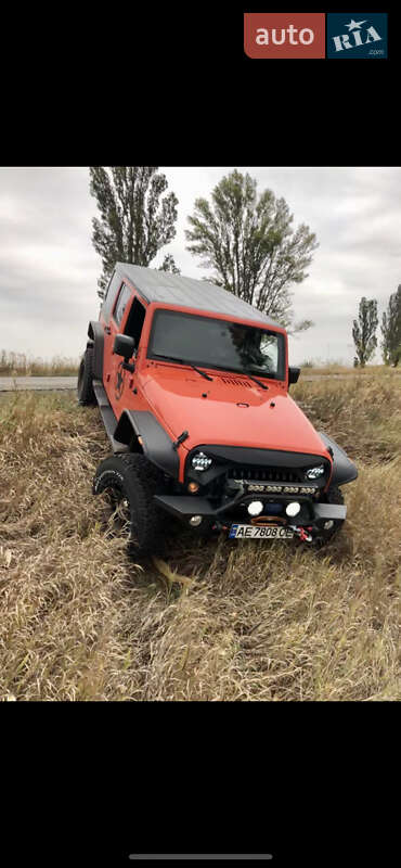 Позашляховик / Кросовер Jeep Wrangler 2015 в Дніпрі фото 6 Позашляховик / Кросовер Jeep Wrangler 2015 в Дніпрі