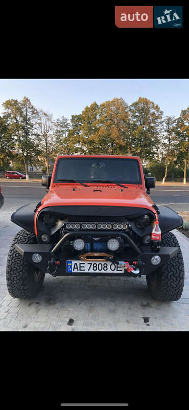 Позашляховик / Кросовер Jeep Wrangler 2015 в Дніпрі фото 8 Позашляховик / Кросовер Jeep Wrangler 2015 в Дніпрі