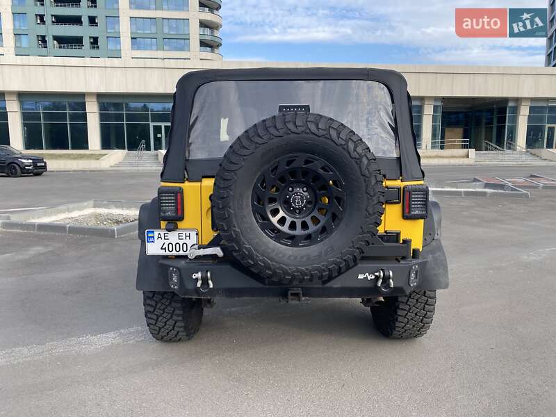 Внедорожник / Кроссовер Jeep Wrangler 2015 в Днепре