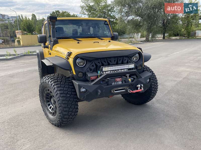 Внедорожник / Кроссовер Jeep Wrangler 2015 в Днепре