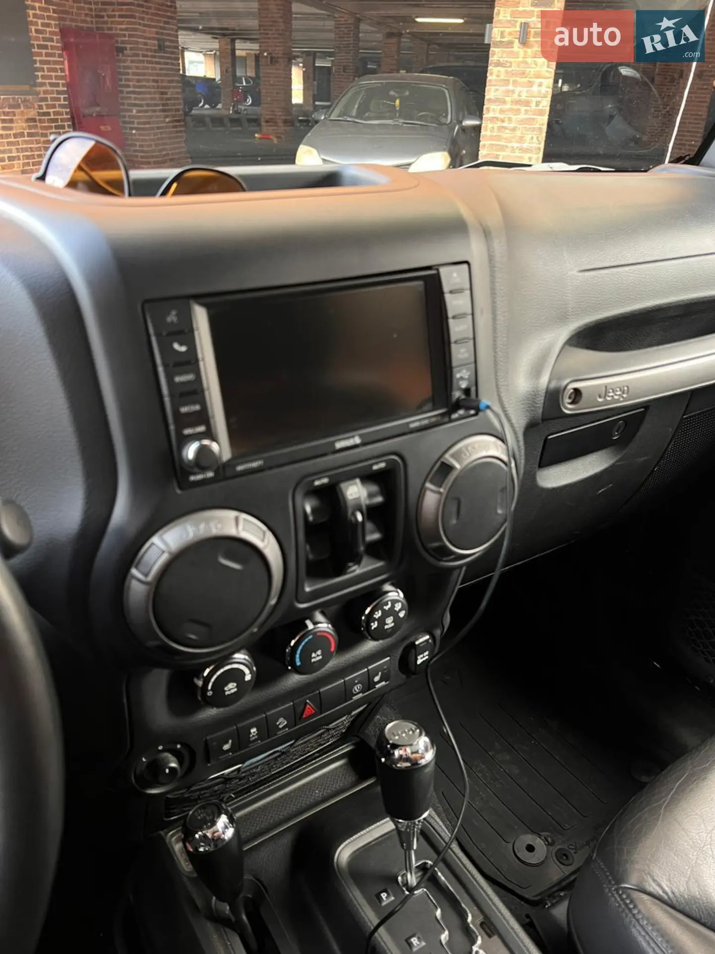 2017 Jeep Wrangler - мініатюра 12