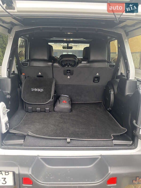 Внедорожник / Кроссовер Jeep Wrangler 2020 в Киеве