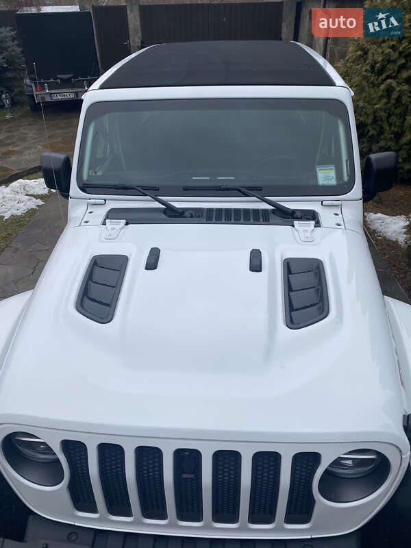 Внедорожник / Кроссовер Jeep Wrangler 2020 в Киеве