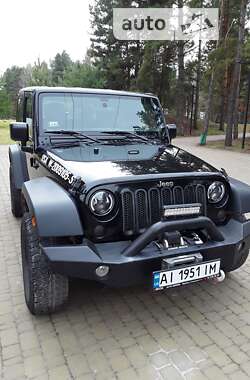 Позашляховик / Кросовер Jeep Wrangler 2015 в Києві