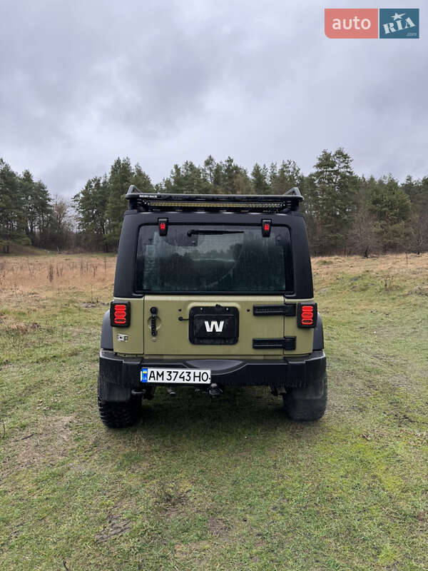 Позашляховик / Кросовер Jeep Wrangler 2012 в Житомирі