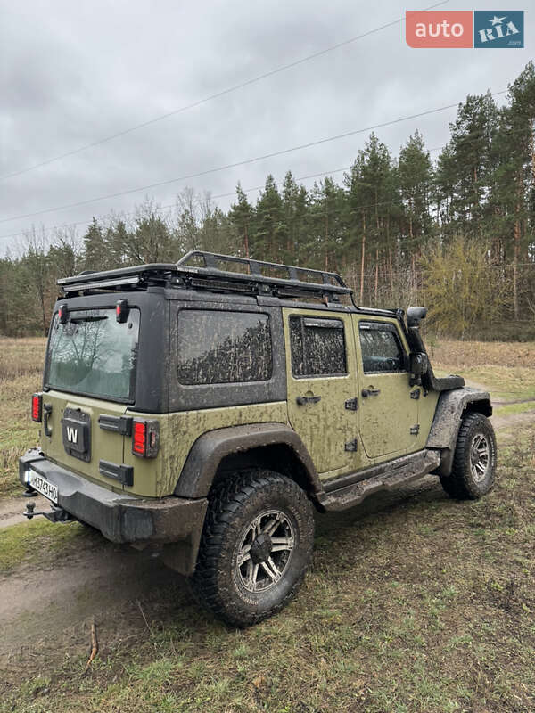 Позашляховик / Кросовер Jeep Wrangler 2012 в Житомирі