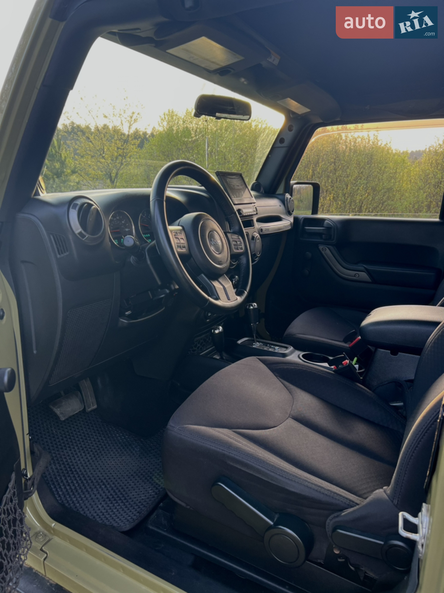 2013 Jeep Wrangler - мініатюра 15