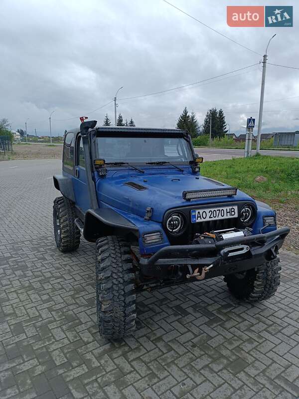Внедорожник / Кроссовер Jeep Wrangler 2005 в Тячеве