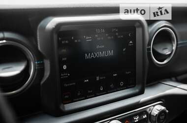 Внедорожник / Кроссовер Jeep Wrangler 2021 в 