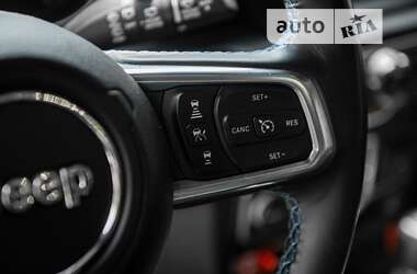 Внедорожник / Кроссовер Jeep Wrangler 2021 в 