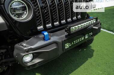 Внедорожник / Кроссовер Jeep Wrangler 2021 в 