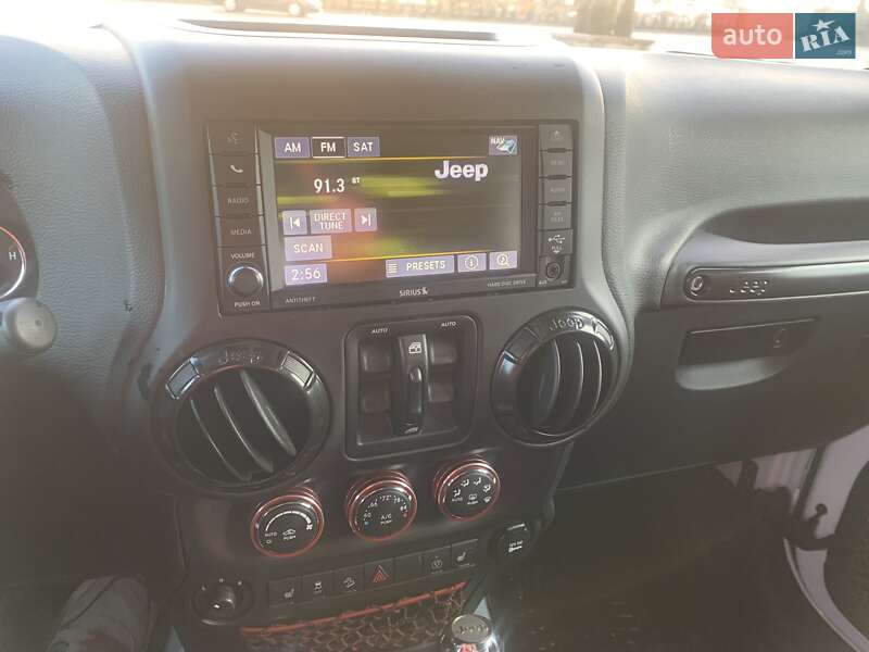 Внедорожник / Кроссовер Jeep Wrangler 2017 в Черновцах фото 5 Внедорожник / Кроссовер Jeep Wrangler 2017 в Черновцах