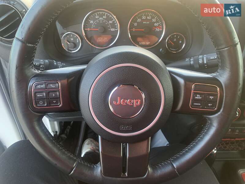 Внедорожник / Кроссовер Jeep Wrangler 2017 в Черновцах фото 6 Внедорожник / Кроссовер Jeep Wrangler 2017 в Черновцах