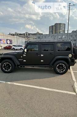 Внедорожник / Кроссовер Jeep Wrangler 2011 в Киеве