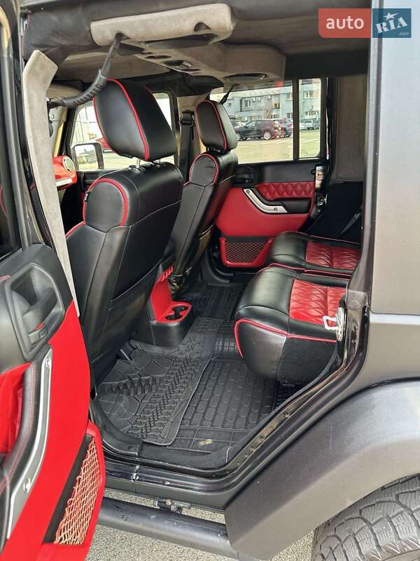 Внедорожник / Кроссовер Jeep Wrangler 2011 в Киеве