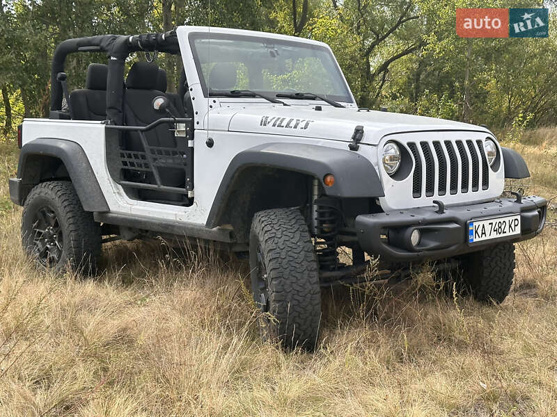 Внедорожник / Кроссовер Jeep Wrangler 2016 в Киеве фото 28 Внедорожник / Кроссовер Jeep Wrangler 2016 в Киеве