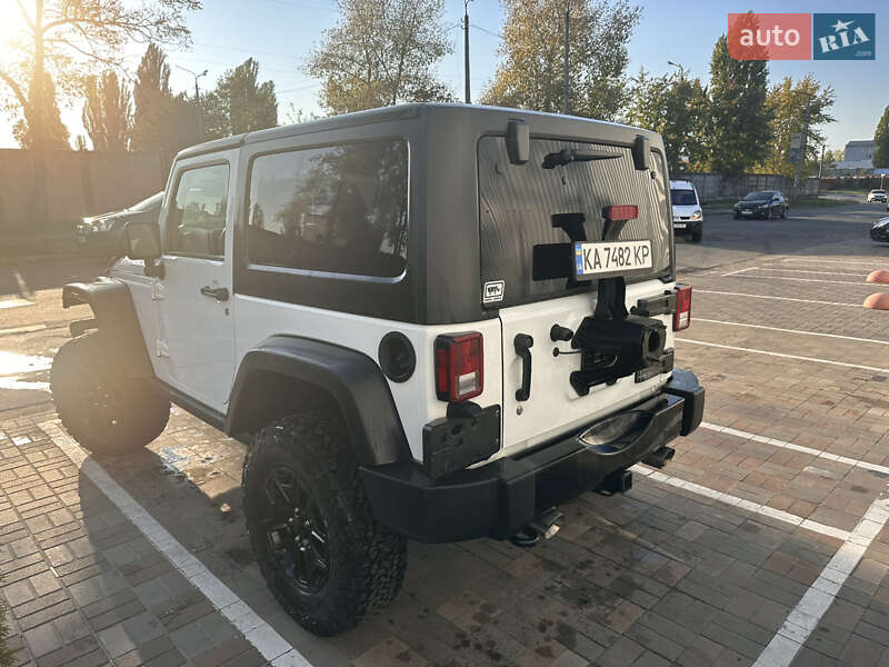Внедорожник / Кроссовер Jeep Wrangler 2016 в Киеве фото 7 Внедорожник / Кроссовер Jeep Wrangler 2016 в Киеве