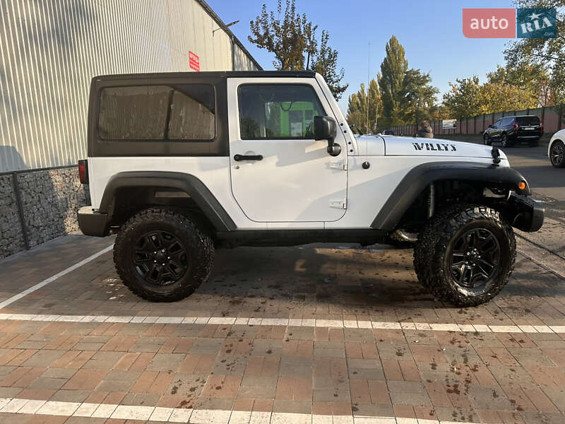 Внедорожник / Кроссовер Jeep Wrangler 2016 в Киеве фото 9 Внедорожник / Кроссовер Jeep Wrangler 2016 в Киеве