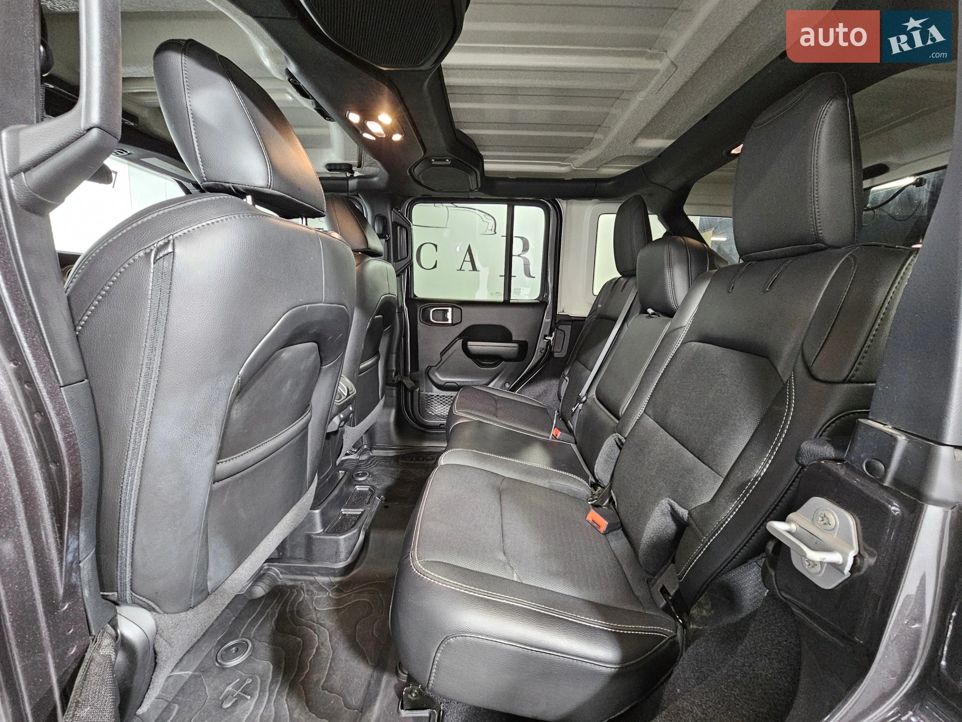 2021 Jeep Wrangler - мініатюра 13