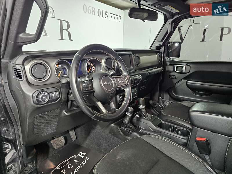 Внедорожник / Кроссовер Jeep Wrangler 2021 в Киеве