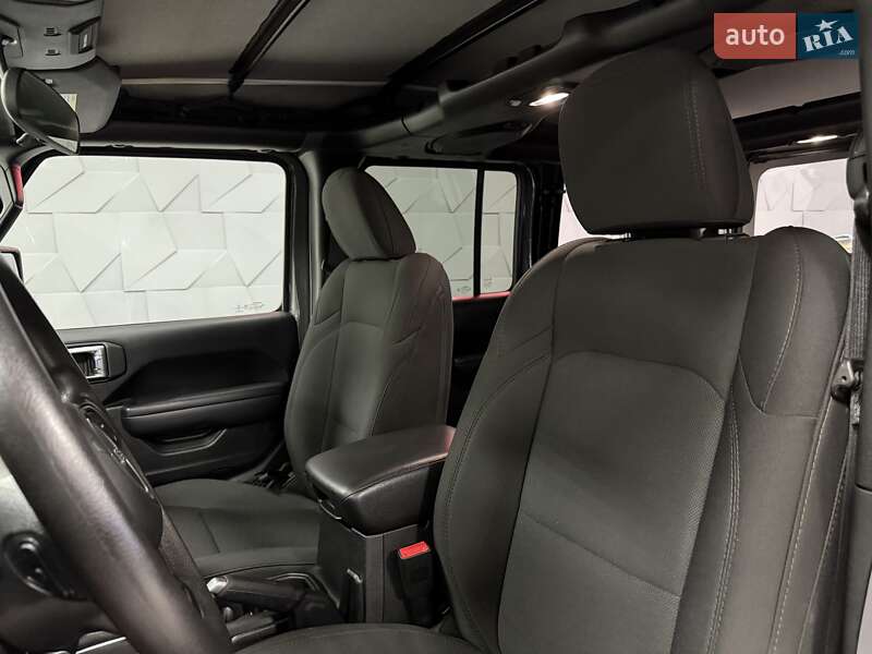Внедорожник / Кроссовер Jeep Wrangler 2018 в Тернополе