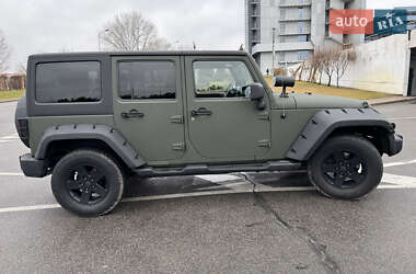 Позашляховик / Кросовер Jeep Wrangler 2011 в Києві