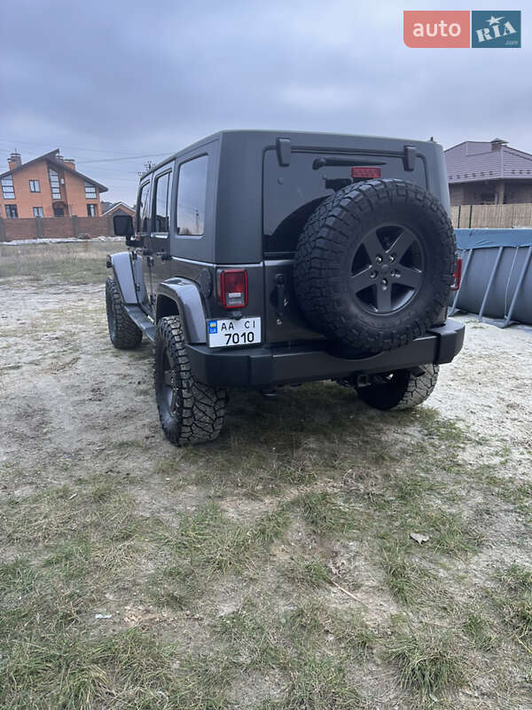 Позашляховик / Кросовер Jeep Wrangler 2016 в Києві
