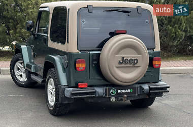 Внедорожник / Кроссовер Jeep Wrangler 2000 в 