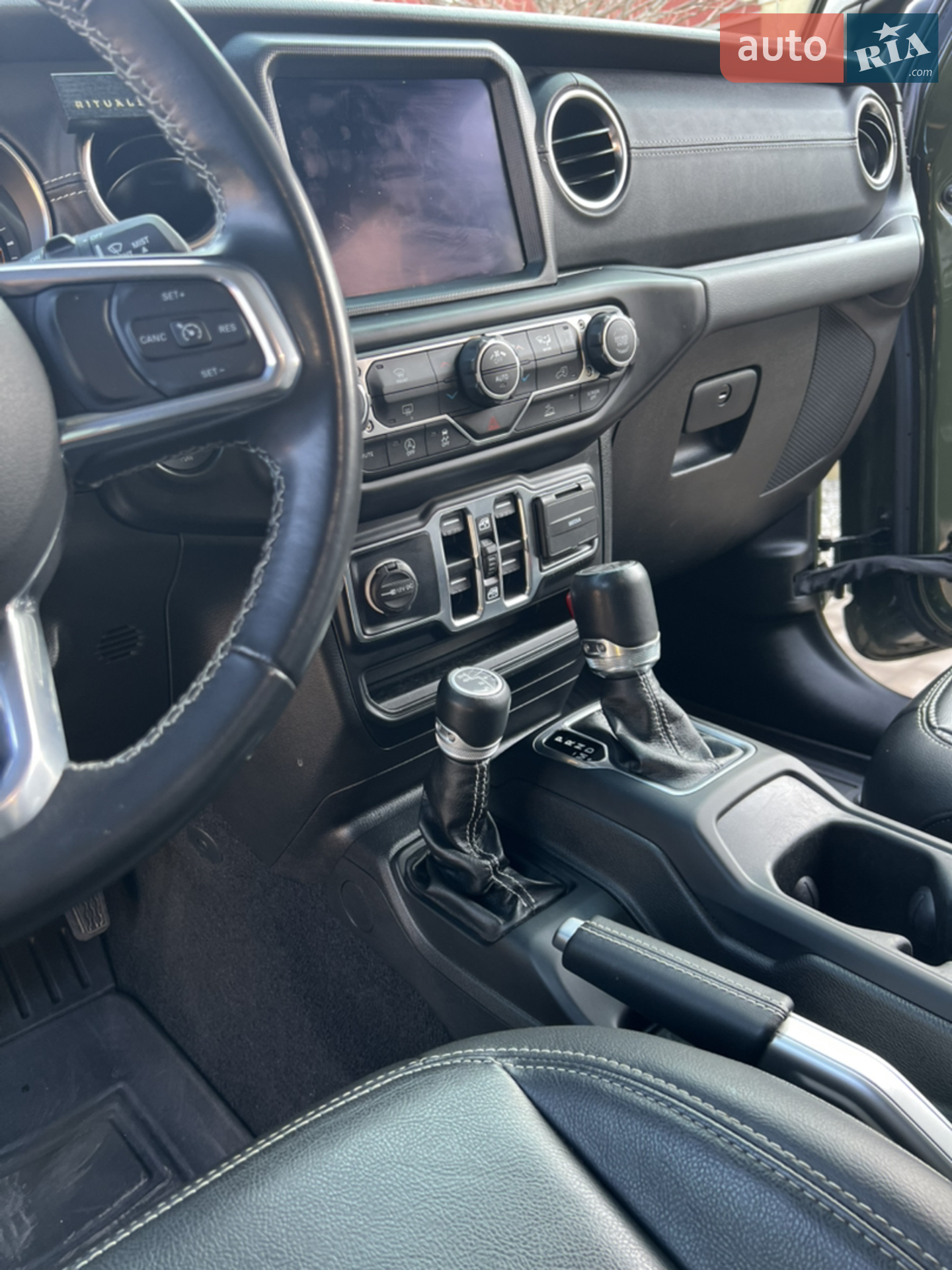 2021 Jeep Wrangler - мініатюра 23
