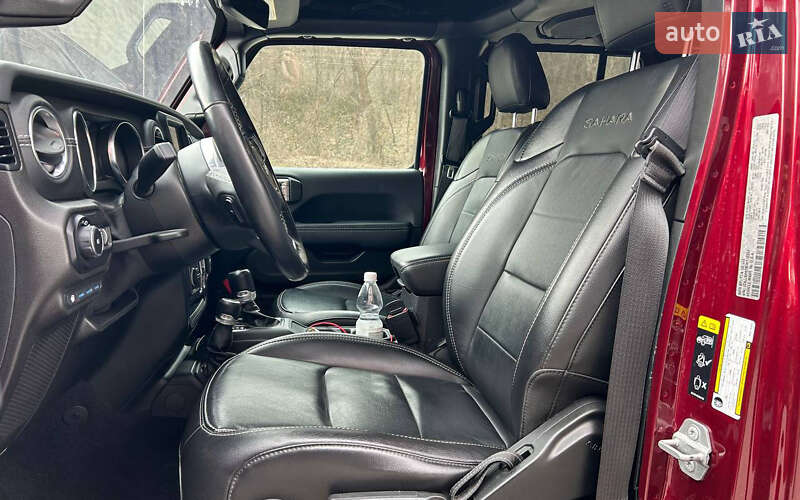 Внедорожник / Кроссовер Jeep Wrangler 2021 в Черновцах