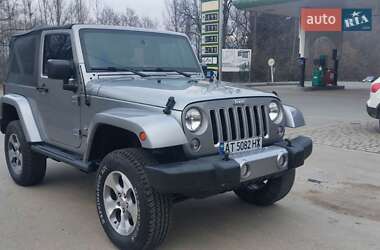 Позашляховик / Кросовер Jeep Wrangler 2016 в Тячеві