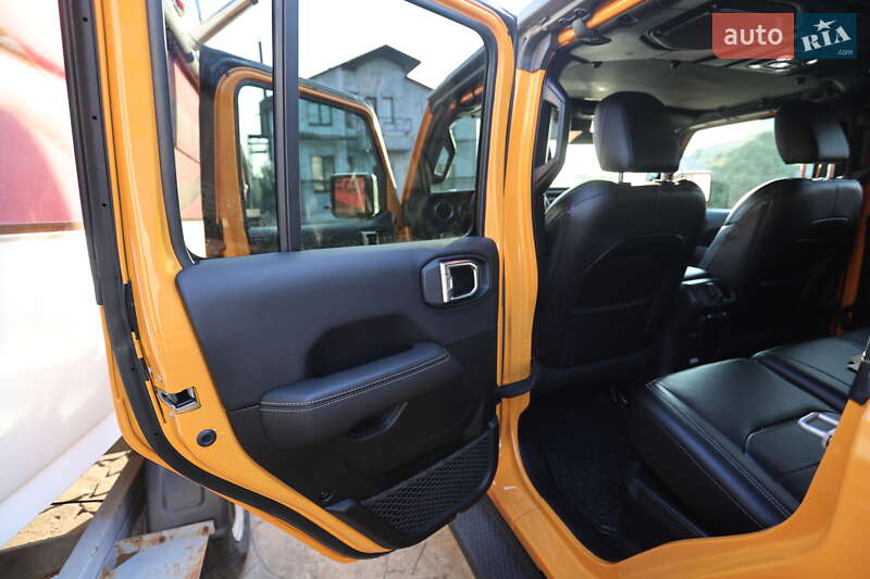 Внедорожник / Кроссовер Jeep Wrangler 2021 в Киеве
