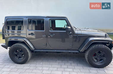 Внедорожник / Кроссовер Jeep Wrangler 2018 в 