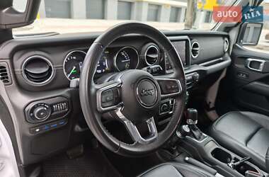 Внедорожник / Кроссовер Jeep Wrangler 2022 в 