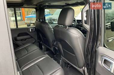 Внедорожник / Кроссовер Jeep Wrangler 2022 в 