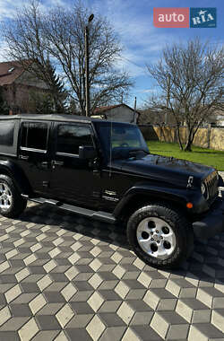 Позашляховик / Кросовер Jeep Wrangler 2013 в 