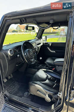 Позашляховик / Кросовер Jeep Wrangler 2013 в 